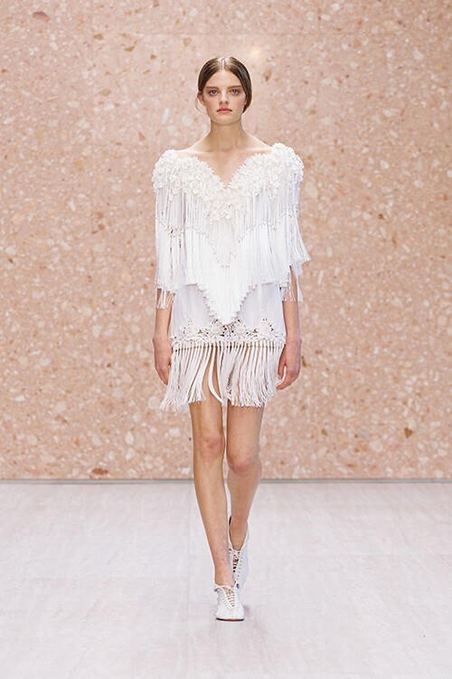Chloé Summer 2027「THE OBSESSION COLLECTION」──“Chloéらしさ”は、どこから生まれる？