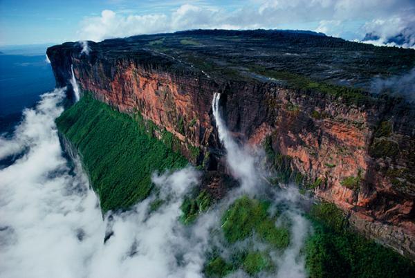 写真展「南米大陸 いちばん遠い地球」- 東京・赤坂で体感する“世界の縮図”約90点展示