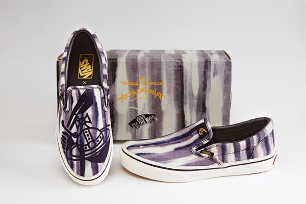 ヴィヴィアン・ウエストウッド アングロマニア×VANS、ストライプにオーブをのせたスリッポン