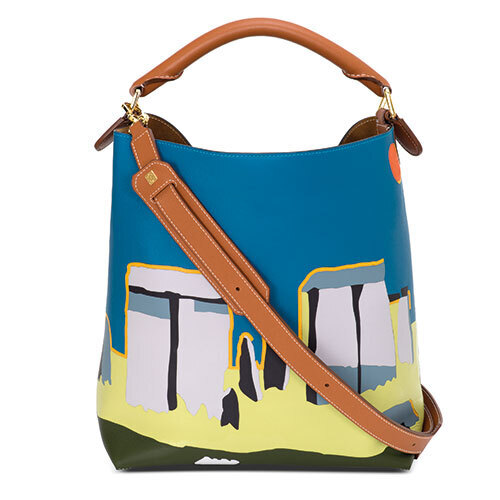 ロエベ×ジョン・アレン、コラボ第2弾は英国の自然と犬をモチーフに - 「パズル バッグ」の限定色も