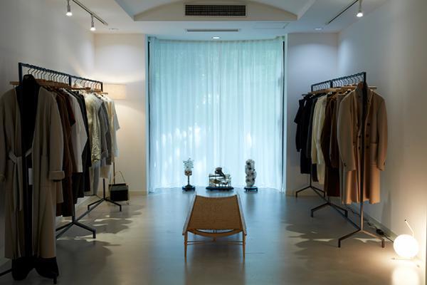 08サーカスが新ショップ「08ブック」をオープン - 木々に囲まれた邸宅が店舗に