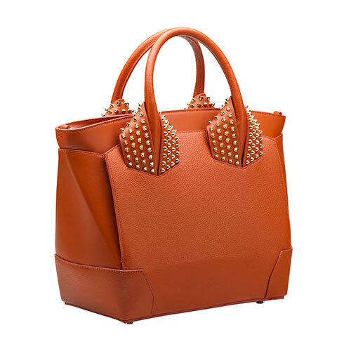 クリスチャン ルブタンの新作バッグ「ELOISE」構築的なフォルム、スタッズを施して