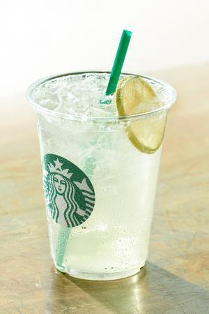 スターバックスの夏限定ドリンク「クール ライム」 - 爽やかなライムに生豆抽出のカフェインを加えて