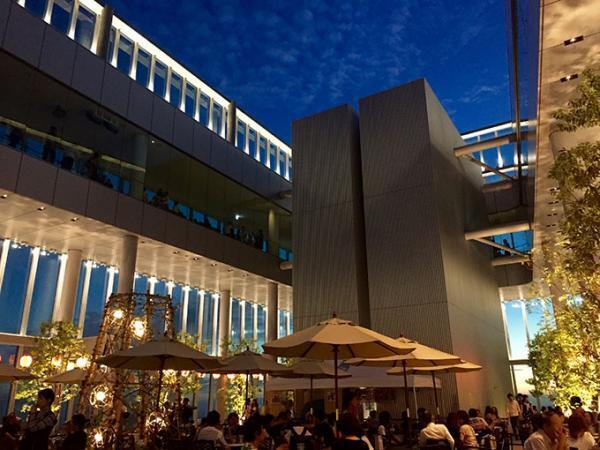 あべのハルカスのビアガーデン - 日本一高い展望台で味わう、氷点下ハイボールやフローズンカクテル