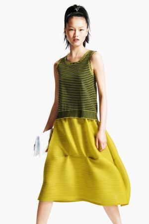 プリーツ プリーズ イッセイ ミヤケ16年秋冬の新作 - “UTSUWA”をテーマに