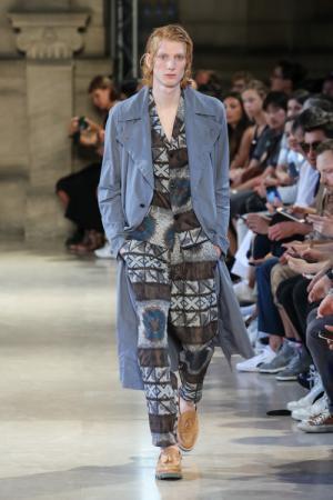 カラー 2017年春夏コレクション - 地球の色に、強弱のあるモダンな思想を添えて