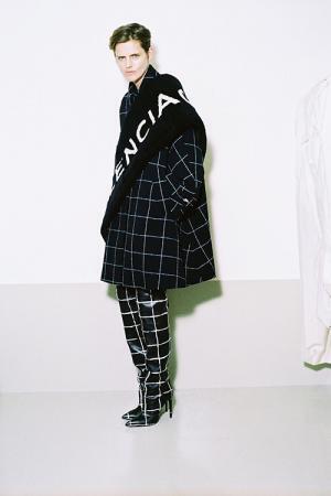 バレンシアガの2016年プレフォールコレクションを先行発売 - 東京・大阪・福岡・札幌・名古屋などで