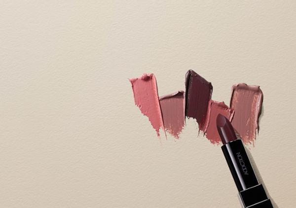 アディクション 16年秋コレクション - 肖像画をイメージしたリップやフォギーネイル