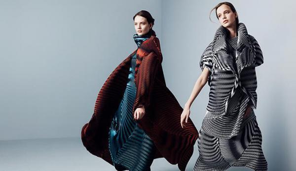 イッセイ ミヤケ 16年秋冬イメージビデオを公開 - 縮めた布のリアルな動きを映像に