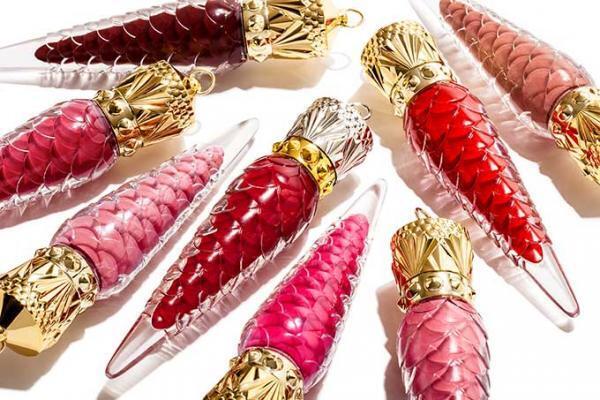 クリスチャン ルブタン ボーテラインの新作「ルビラック」濃密な発色を実現する“唇のマニキュア”