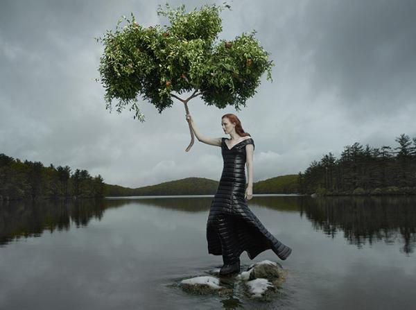 モンクレール 16年秋冬ビジュアル公開、北欧神話からインスパイア