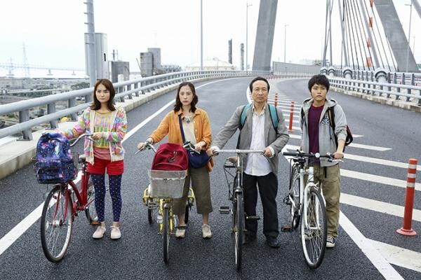 映画『サバイバルファミリー』矢口史靖監督最新作、電気がなくなった世界で家族が大奮闘