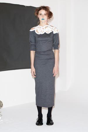 ミヤオの16年秋冬新作 - バラのカットワークを施した、レトロなカーディガンやドレス