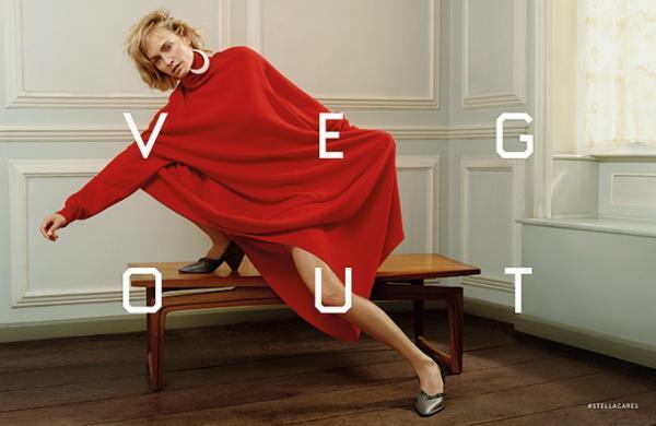 ステラ マッカートニー 16年冬ビジュアル、米アーティストのエド・ルシェとコラボ