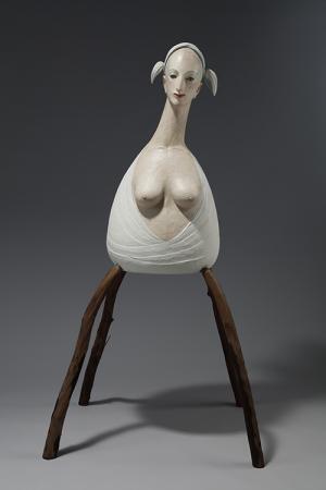 「木々との対話―-再生をめぐる5つの風景」展が東京都美術館で開催 - 草花や幻獣の木彫による幻想世界