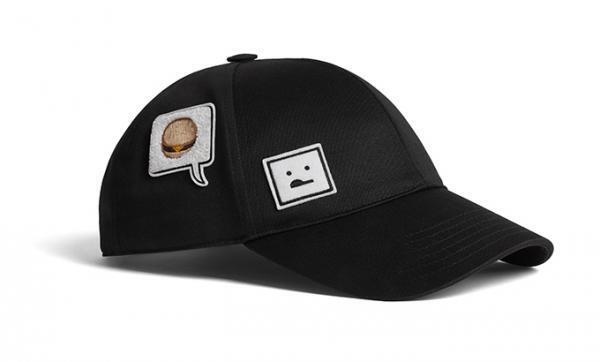 アクネ ストゥディオズから“絵文字”モチーフのアイテム発売 - Tシャツ、ニット、スニーカーなど