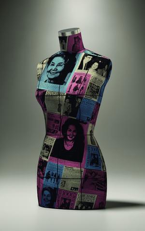 「小池千枝の軌跡～100年の情熱」展を世界の民俗人形博物館で - ケンゾーやヨウジヤマモト等の作品も