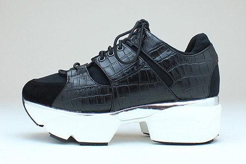 ジェフリーキャンベル、厚底ソールの新作スニーカー - 型押し合皮を合わせたラグジュアリーな一足