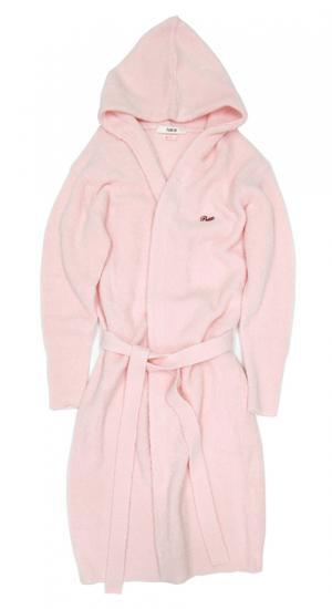 ファーファー×仏モデルのペティート メラー、新曲PV衣装をイメージしたアイテム発売