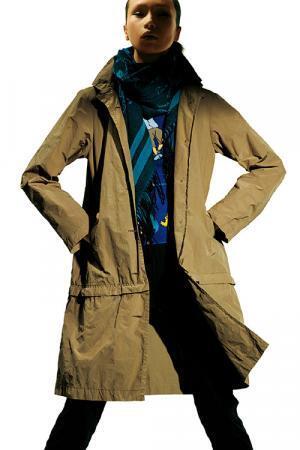 ミー イッセイ ミヤケ 9月の新作 - 旅を楽しむツーリストをイラストで描いたSNAPシリーズが登場