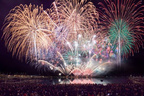 ハウステンボス「九州一花火大会」22,000発の花火が夜空を彩る