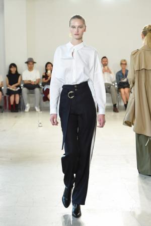 ヤストシ エズミ 2017年春夏コレクション - 創造的再生により進化する装い