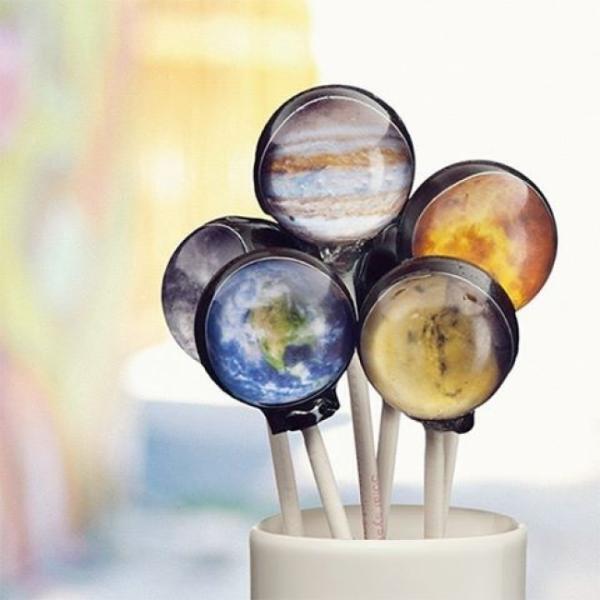 米国ロリポップ・キャンディー「ヴィンテージ・コンフェクション」‟惑星キャンディー”が発売