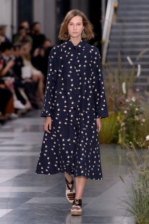 ポール・スミス 2017年春夏ウィメンズコレクション - 力強く自己表現する、花のような気品ある女性