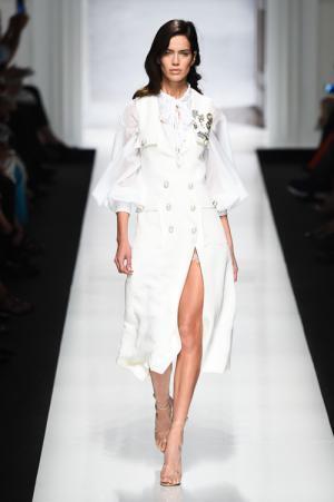 エルマンノ シェルヴィーノ 2017年春夏コレクション - 進化するユニフォーム