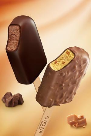 ゴディバのチョコレートアイスバー再登場 - “キャラメル×アップル”の新フレーバーも