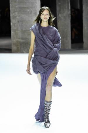 リック・オウエンス 2017年春夏コレクション - アマゾンに生息し続けるセイウチに美を見出して