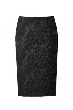 ユニクロ×カリーヌ・ロワトフェルド 16年秋冬、“女性の美しさを引き出す”コートやタイトスカート