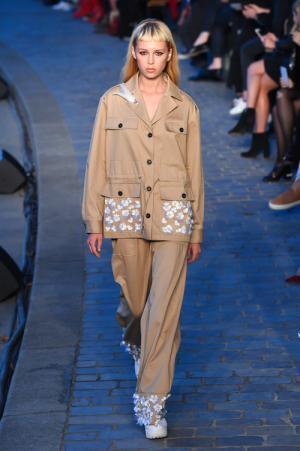 ポール & ジョー 2017年春夏コレクション - 強さを溶かしたフレンチワークウェア