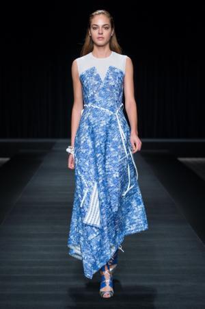 タエ アシダ 17年春夏コレクション - ブランド創設25周年、柔らかな気品は確固たる自信から