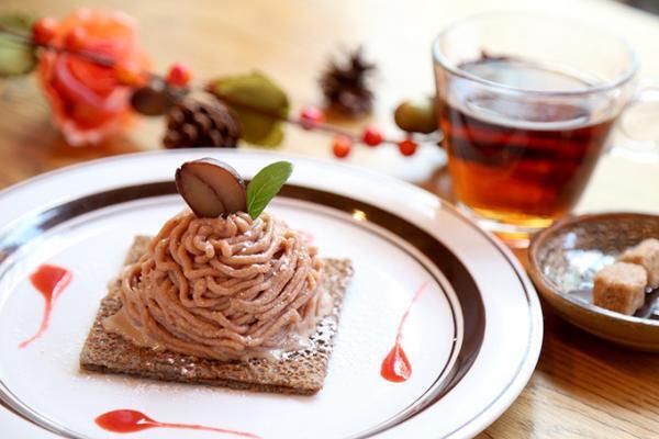 恵比寿ガレットスタンドの「モンブランガレット」濃厚リッチなマロンクリーム＆アイスを合わせて