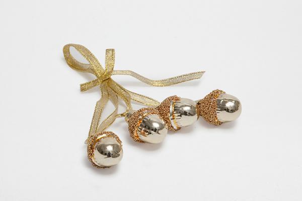 ZARA HOMEのクリスマス小物 - トナカイ型キャンドルやどんぐりオーナメントなど