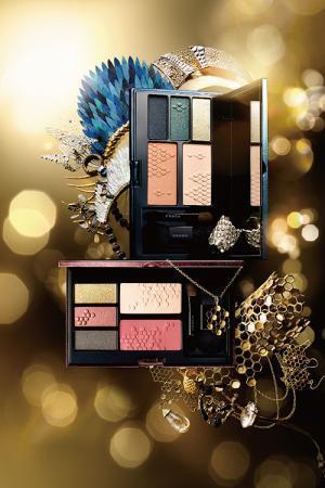 SUQQUのクリスマス限定コレクション、ジュエリーデザイナーとコラボしたコンパクトキット