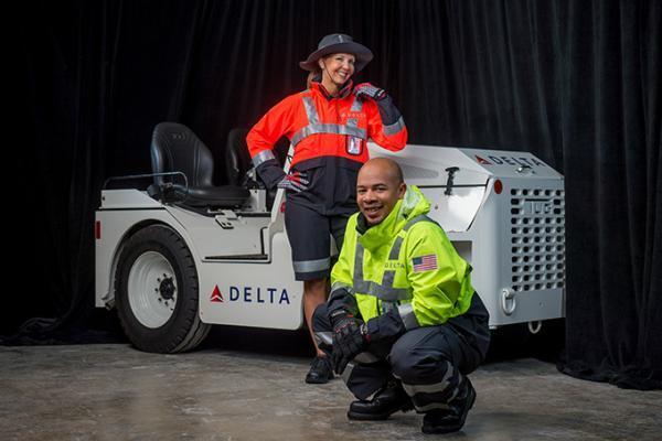 ザック ポーゼン、デルタ航空の新ユニフォームを考案