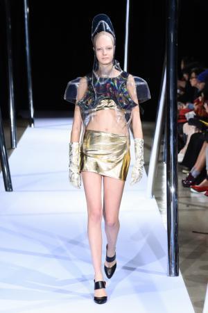 ケイイチロウセンス 2017年春夏コレクション - 不安定で抑圧的な現代と戦いながら見つめた未来