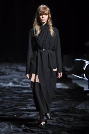 ベッドフォード 2017年春夏コレクション - 戦場を踊るように駆ける、陰鬱な気持ちが生んだ美学