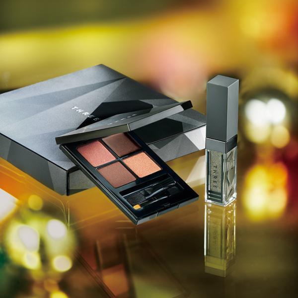 THREE のクリスマスコスメ、星屑を散りばめたようなメイクを叶える限定キットも