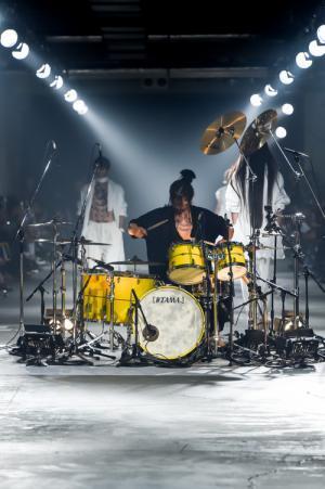 ミハラ ヤスヒロから新ライン「ネハン ミハラ ヤスヒロ」ローンチ、17年春夏ショー発表