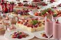 横浜ベイシェラトン、いちご尽くしのスイーツブッフェをホテル最上階で提供