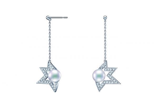 TASAKI 彗星をモチーフにした「コメット」シリーズの新作イヤリングやペンダント