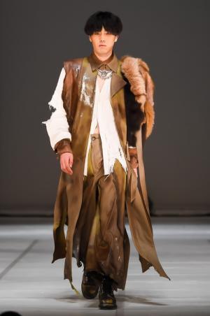 文化服装学院の16年ファッションショー、文化祭「游於藝」で開催