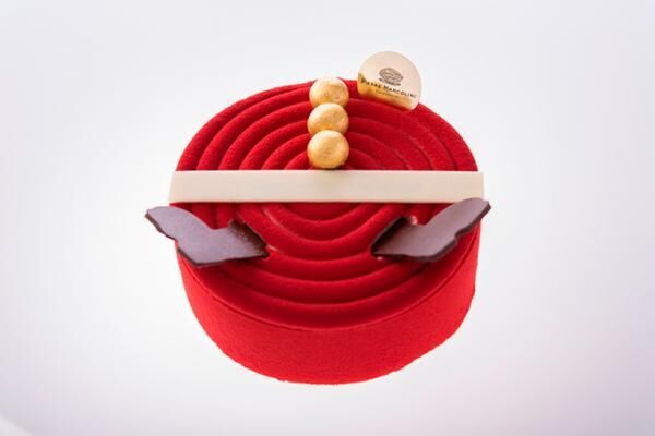 ピエール マルコリーニのクリスマス - 苺とホワイトチョコレートムースのケーキ