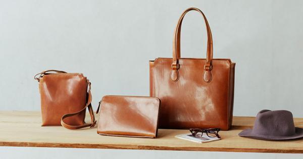 土屋鞄製造所のクリスマス限定商品 - “親子で育てる”レザーバッグやコードバンシリーズの新色ブルー