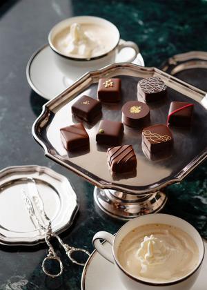 ウィーン老舗洋菓子「デメル(DEMEL)」トリュフチョコレートをリニューアル