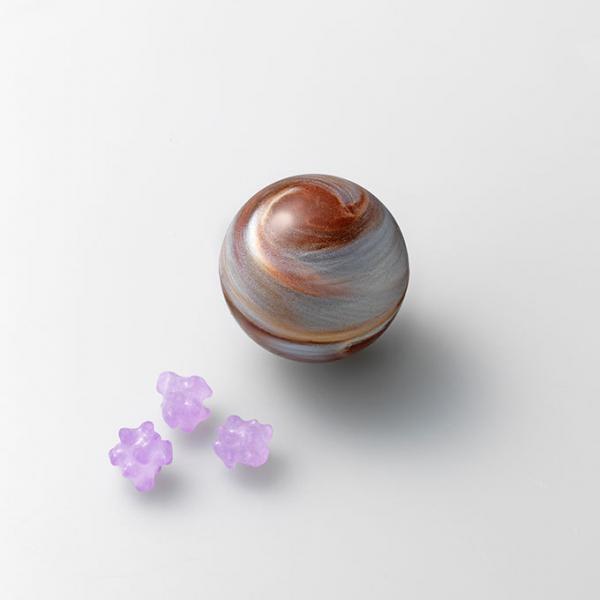 「惑星ショコラ」シリーズに準惑星“冥王星”、大阪のリーガロイヤルホテルで発売