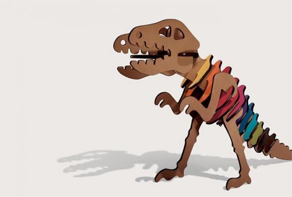 コーチのクリスマス、ダイナソー「コーチ・ビースト」をモチーフにしたレザーパズルや革小物